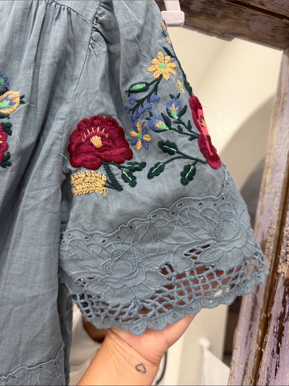Embroidered Blue Cotton Open-Front Blouse with Floral Motifs - Picture 6 of 9